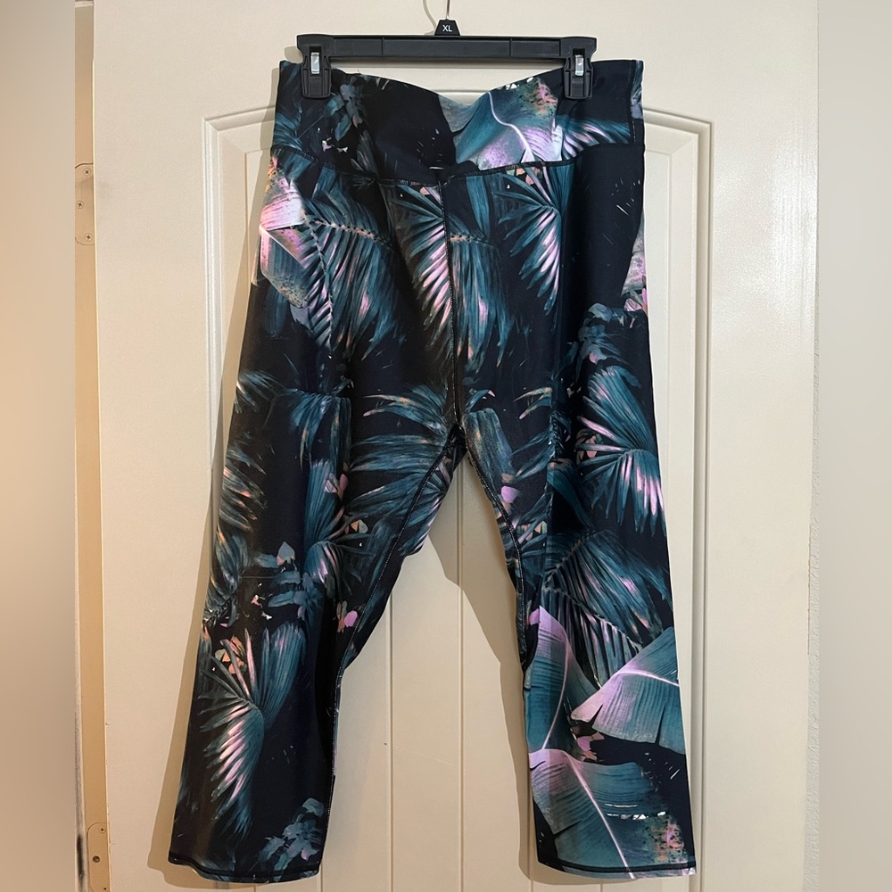 Tropical Print Fabletics Leggings